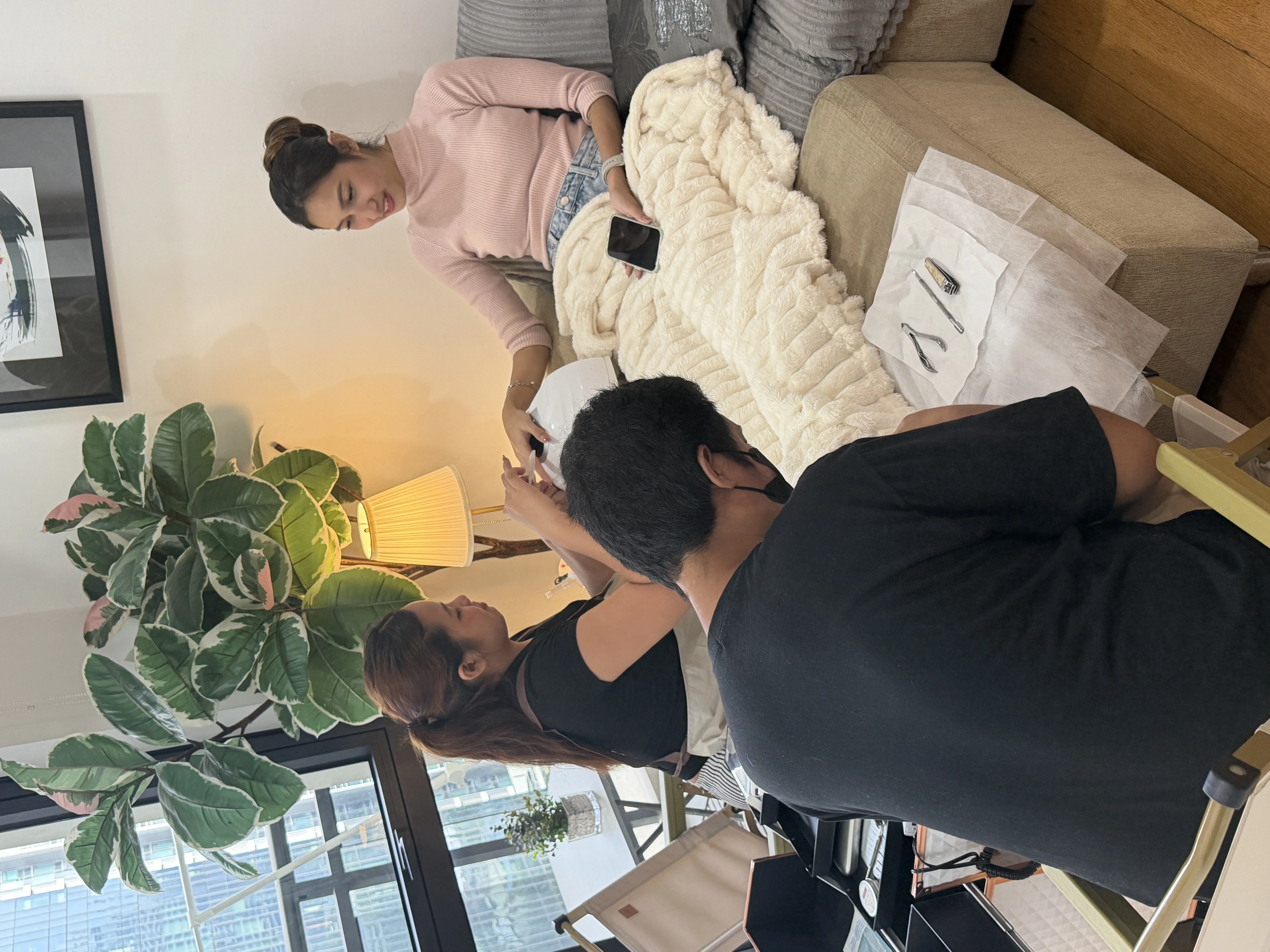 AyuriNails Beauty Lounge home service nail treatment, Makati